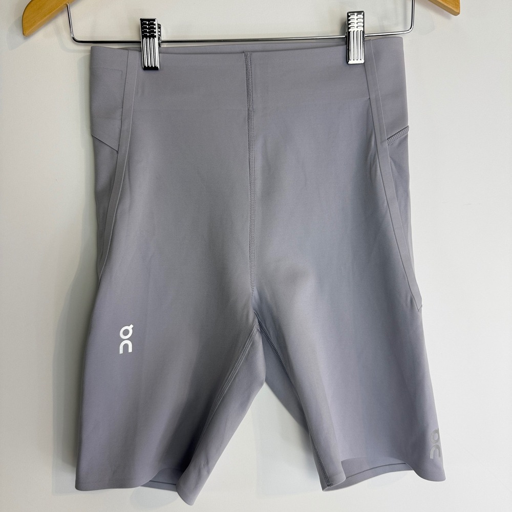 On Running Train Tights 1/2 Women Size S Grey Biker Shorts 1WF1257 Pocket